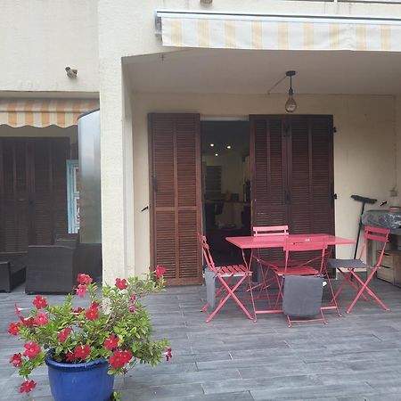 Agay Le Pti Bonheur 60M2 Rez De Jardin, En Bord De Mer Saint-Raphael  Exterior photo